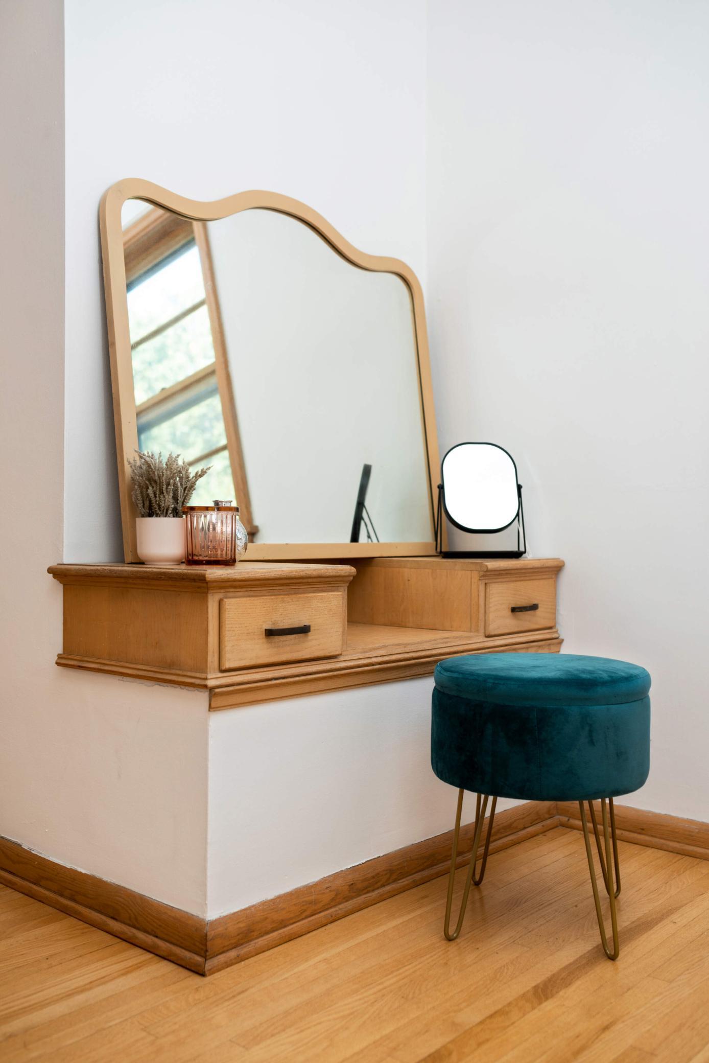 3510 Benjamin Street NE