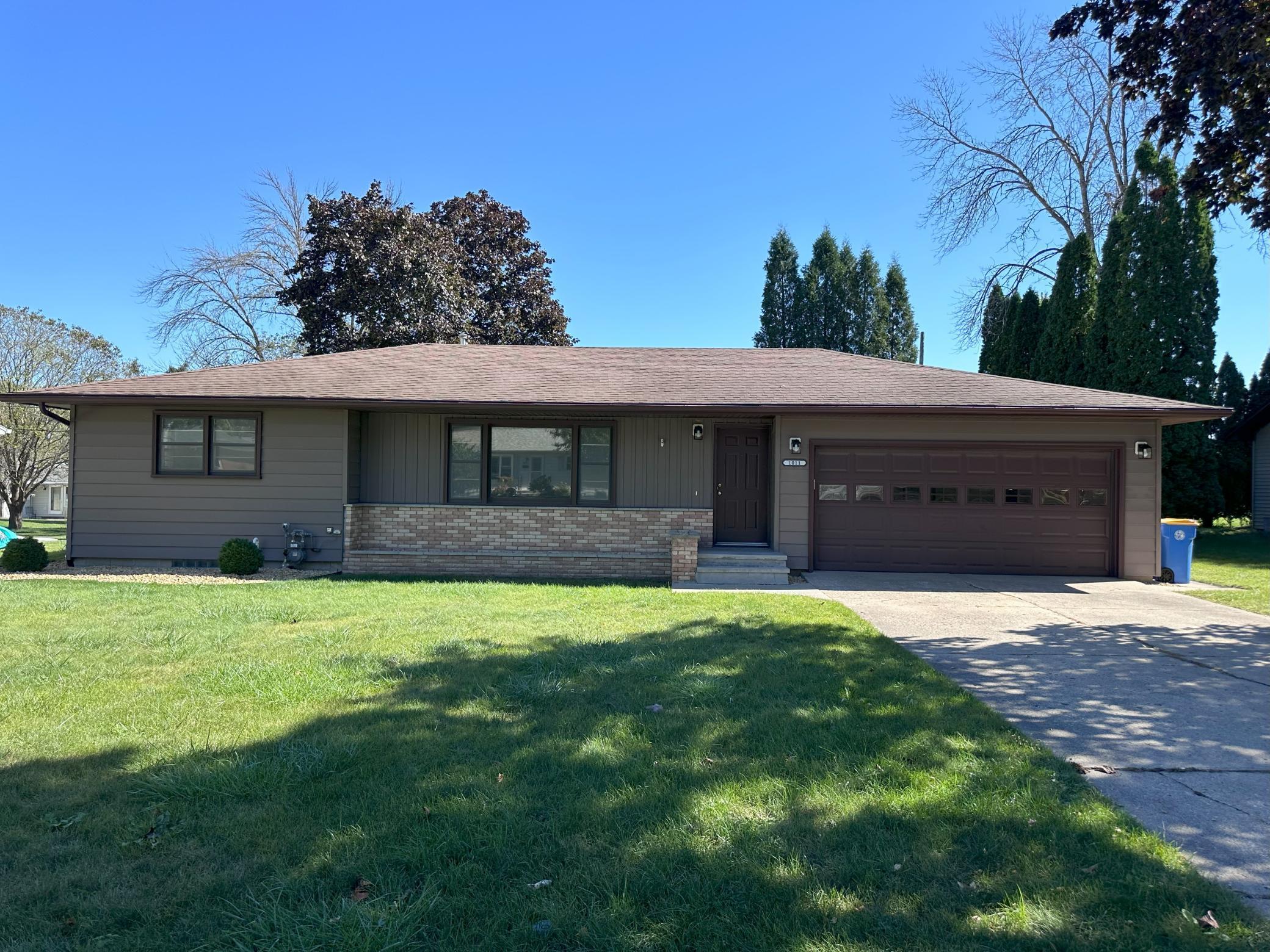 1011 Van Buren Avenue