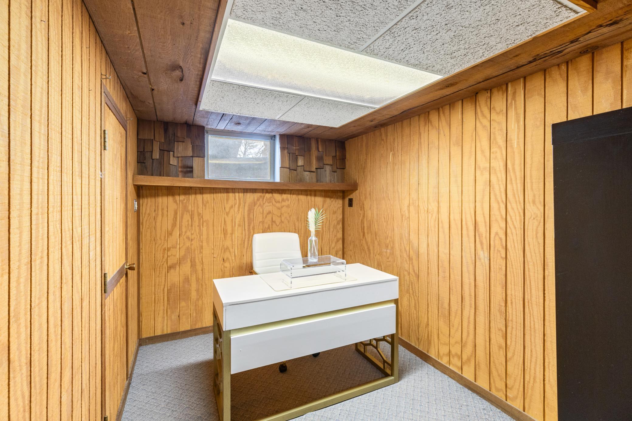 5870 Monroe Street NE