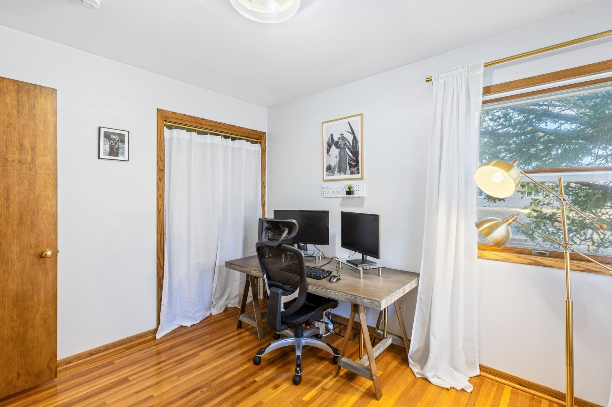 5870 Monroe Street NE