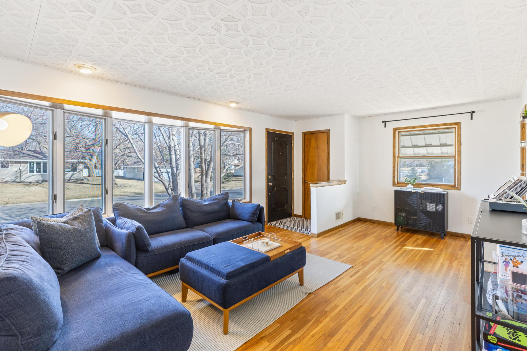 5870 Monroe Street NE