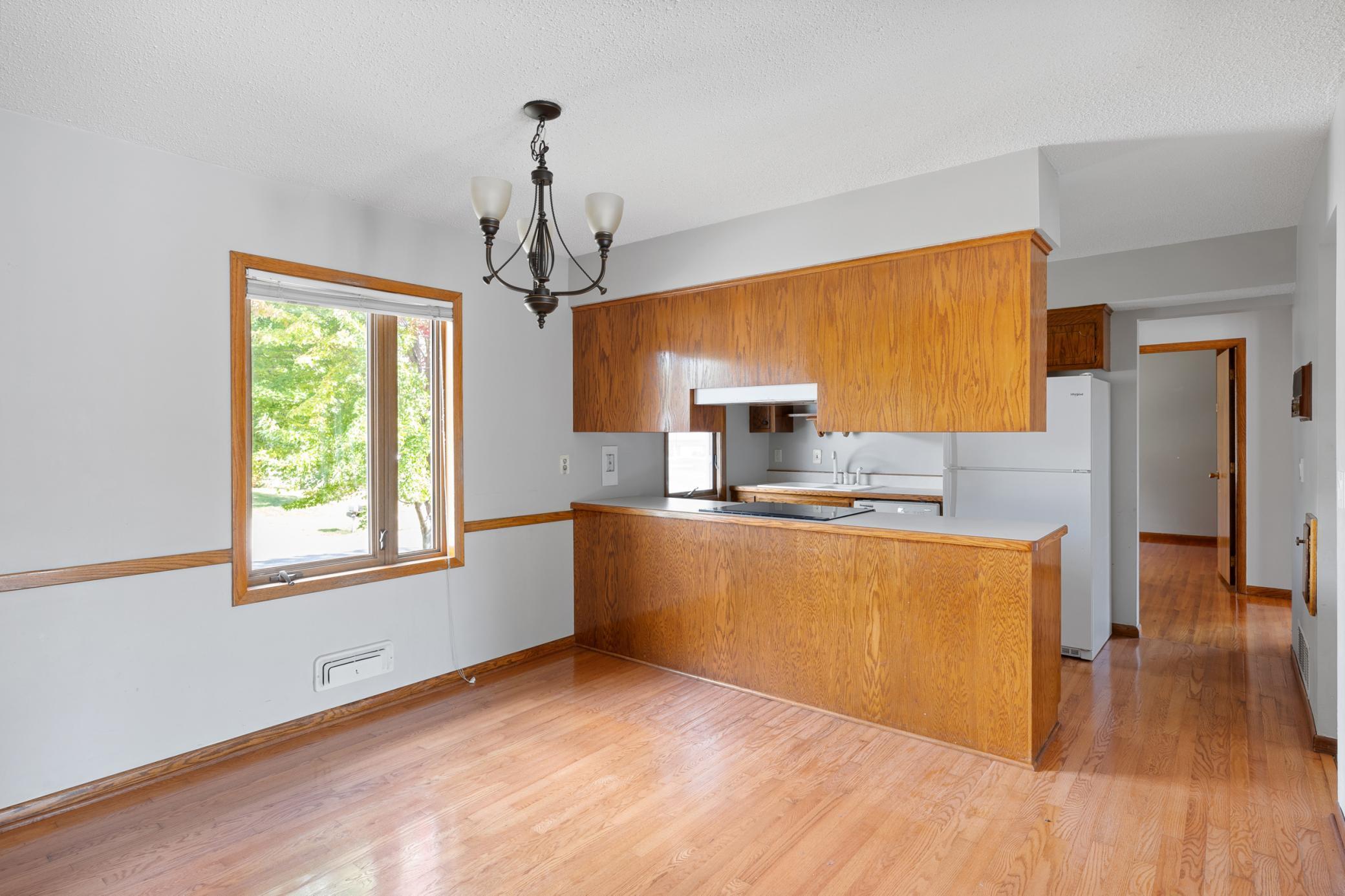 10500 Wren Street NW