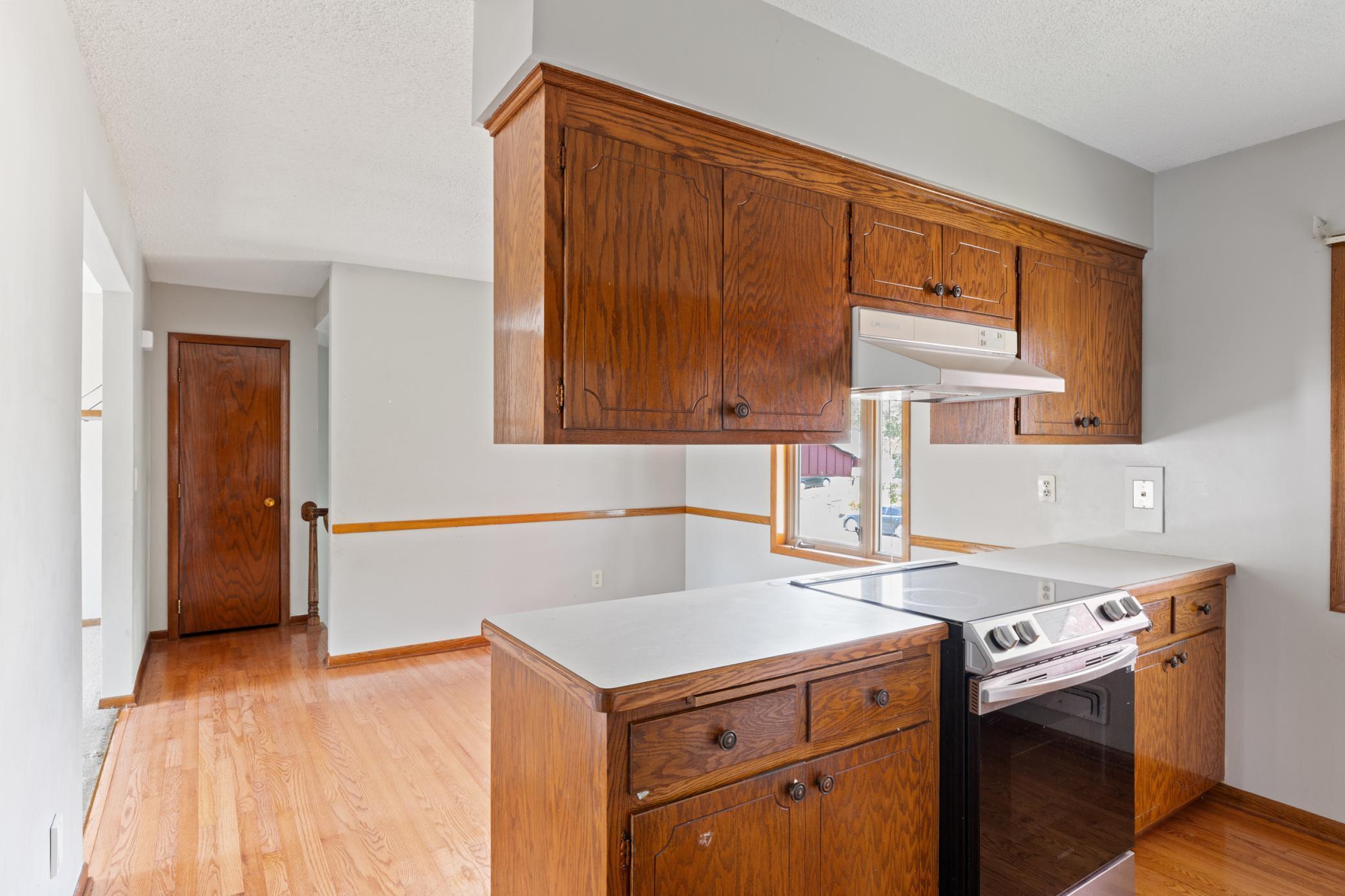 10500 Wren Street NW