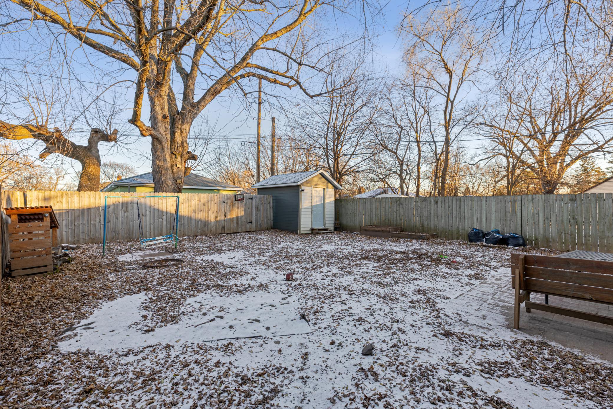 882 Iroquois Avenue