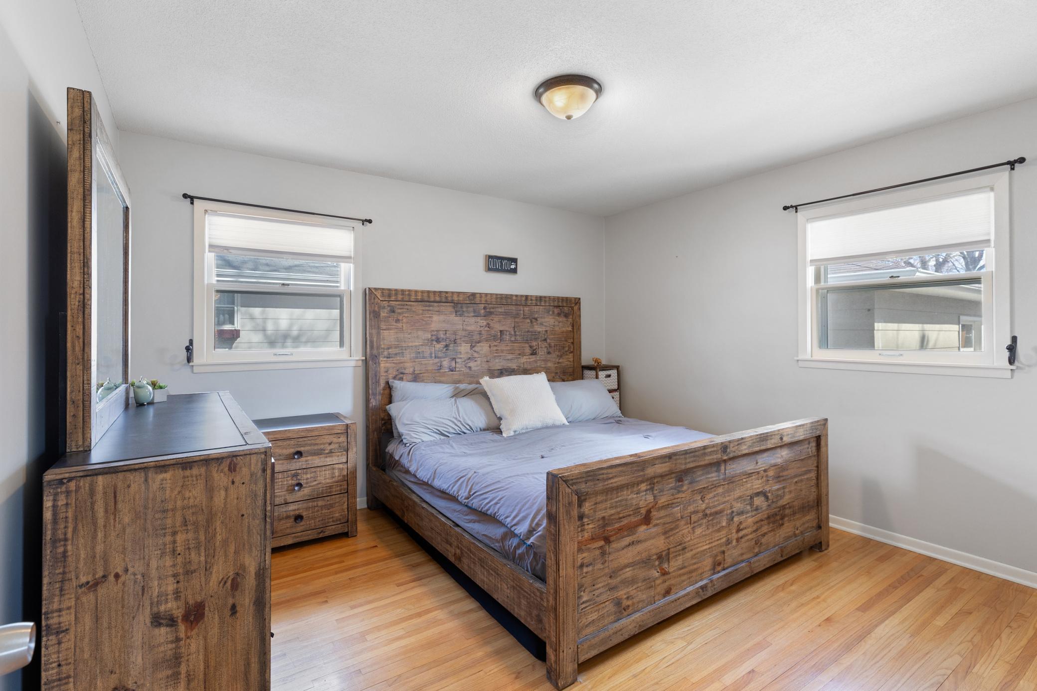 536 Ironton Street NE