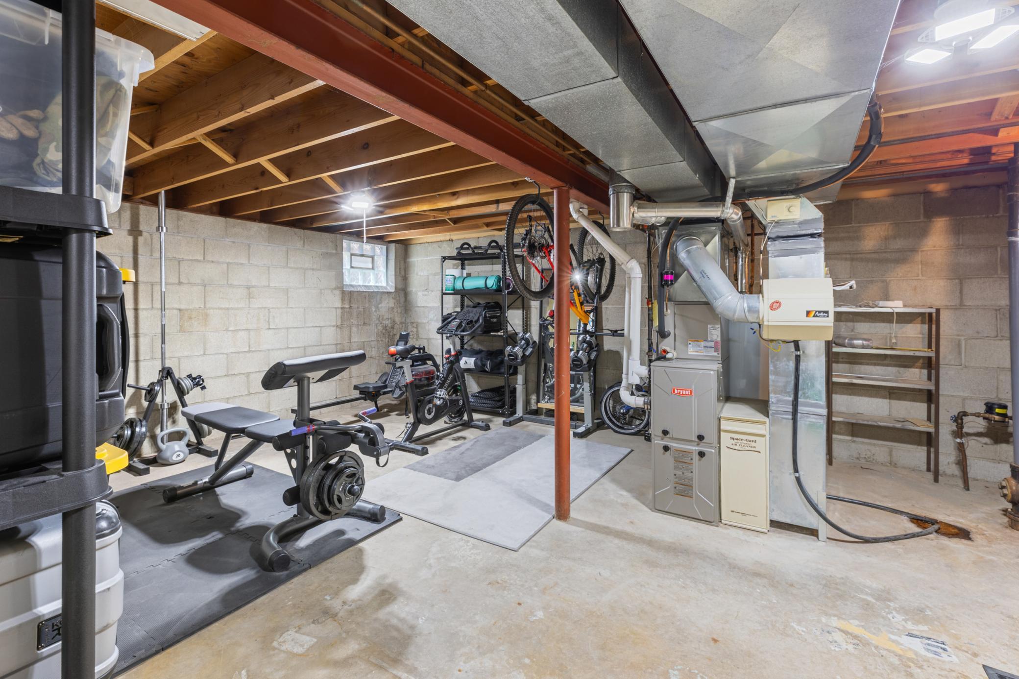 358 E 44th Street