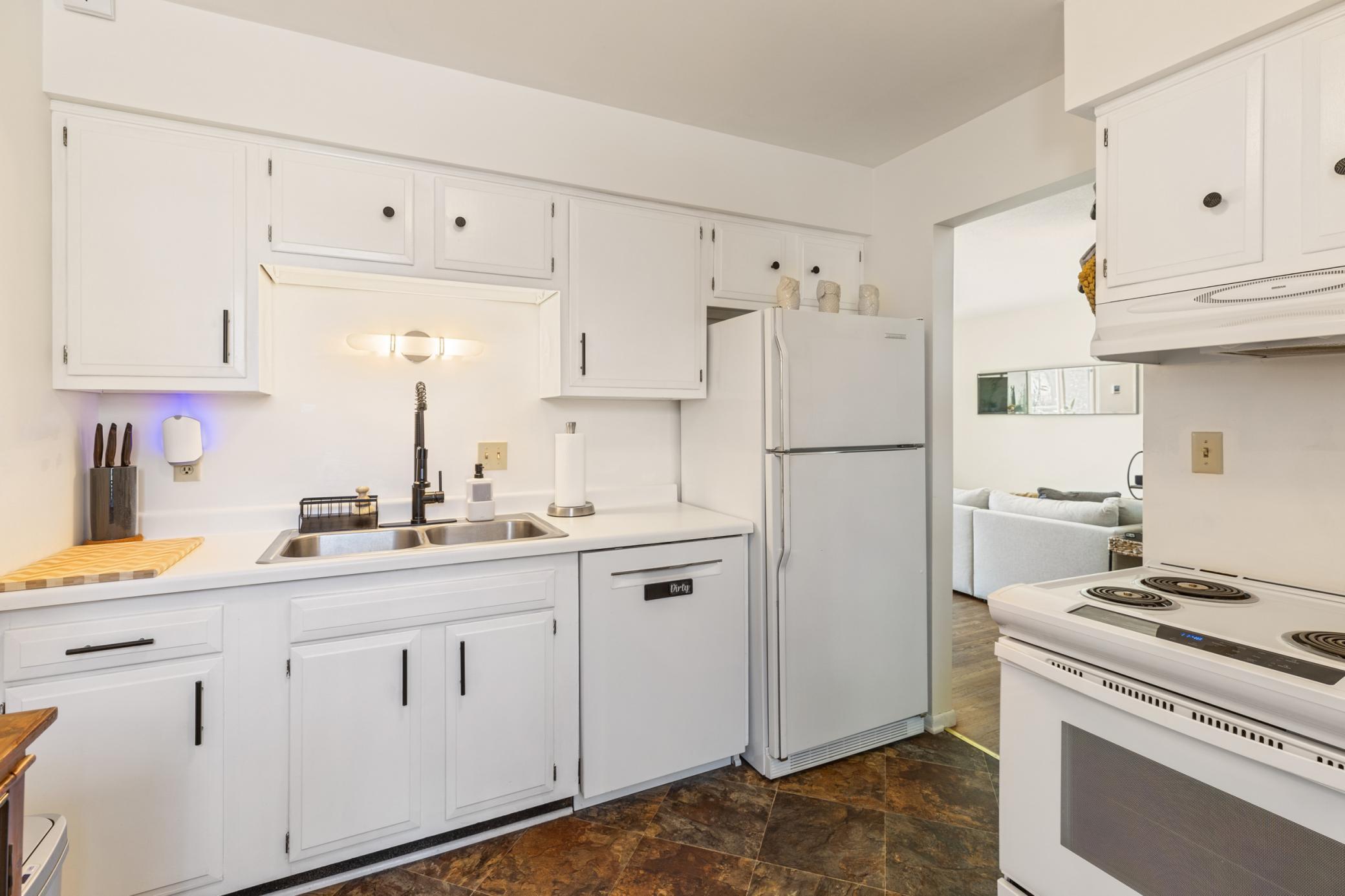 358 E 44th Street