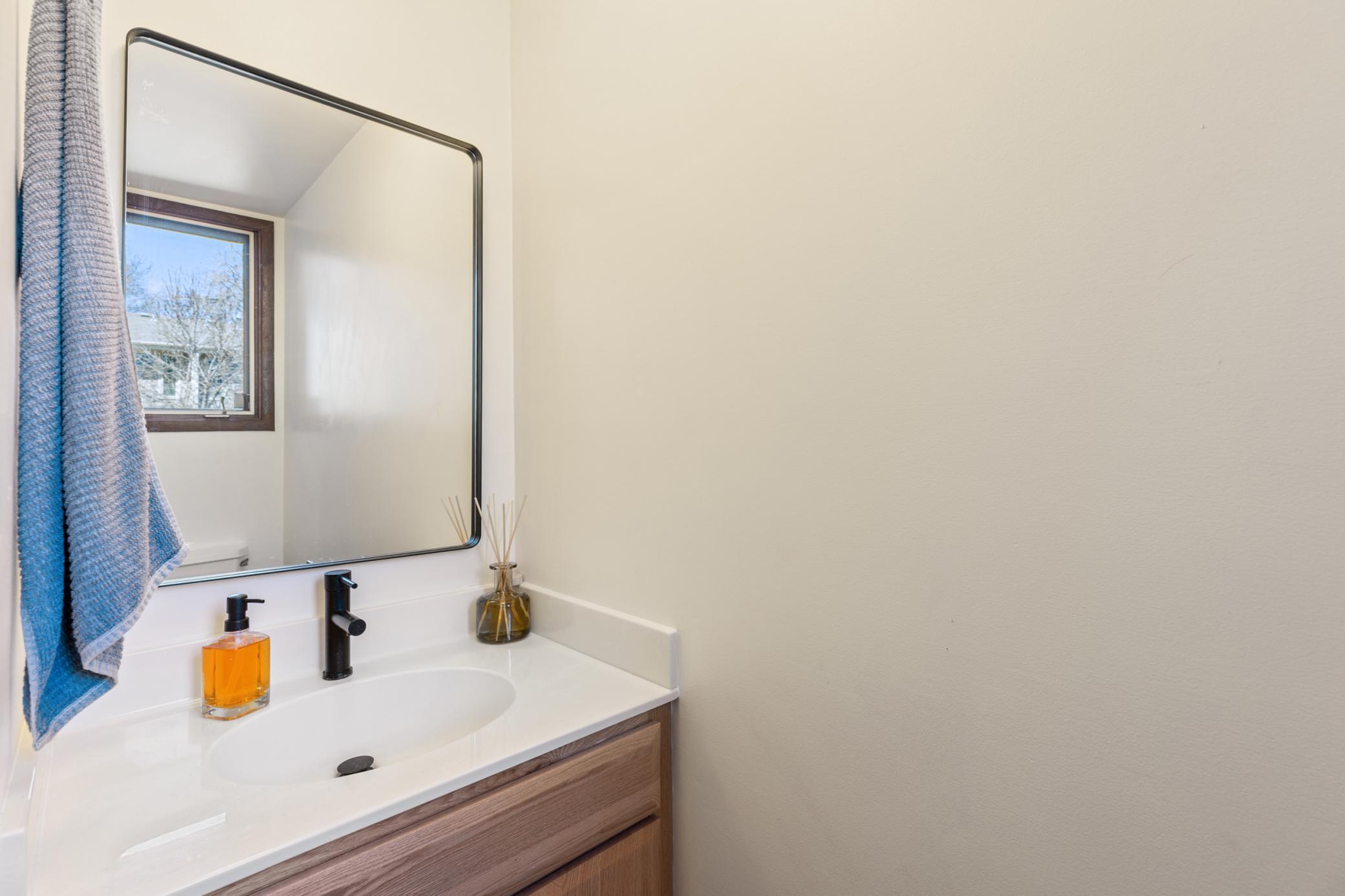 358 E 44th Street