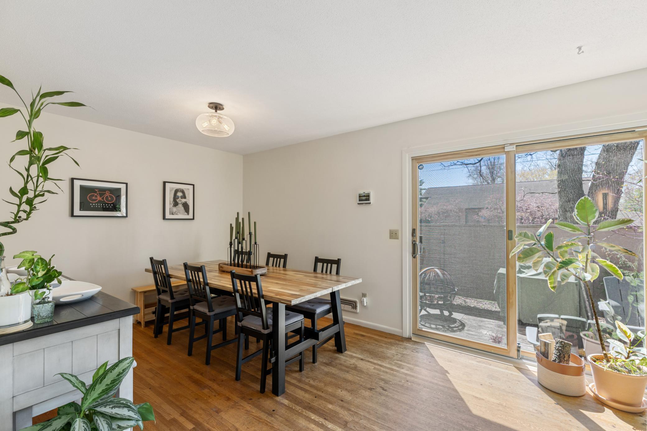 358 E 44th Street