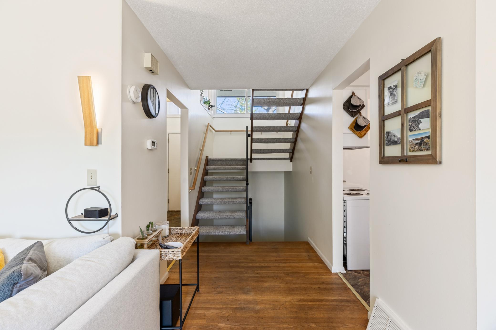 358 E 44th Street