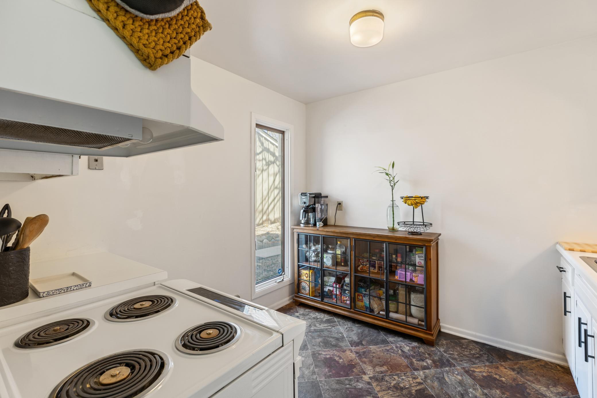 358 E 44th Street