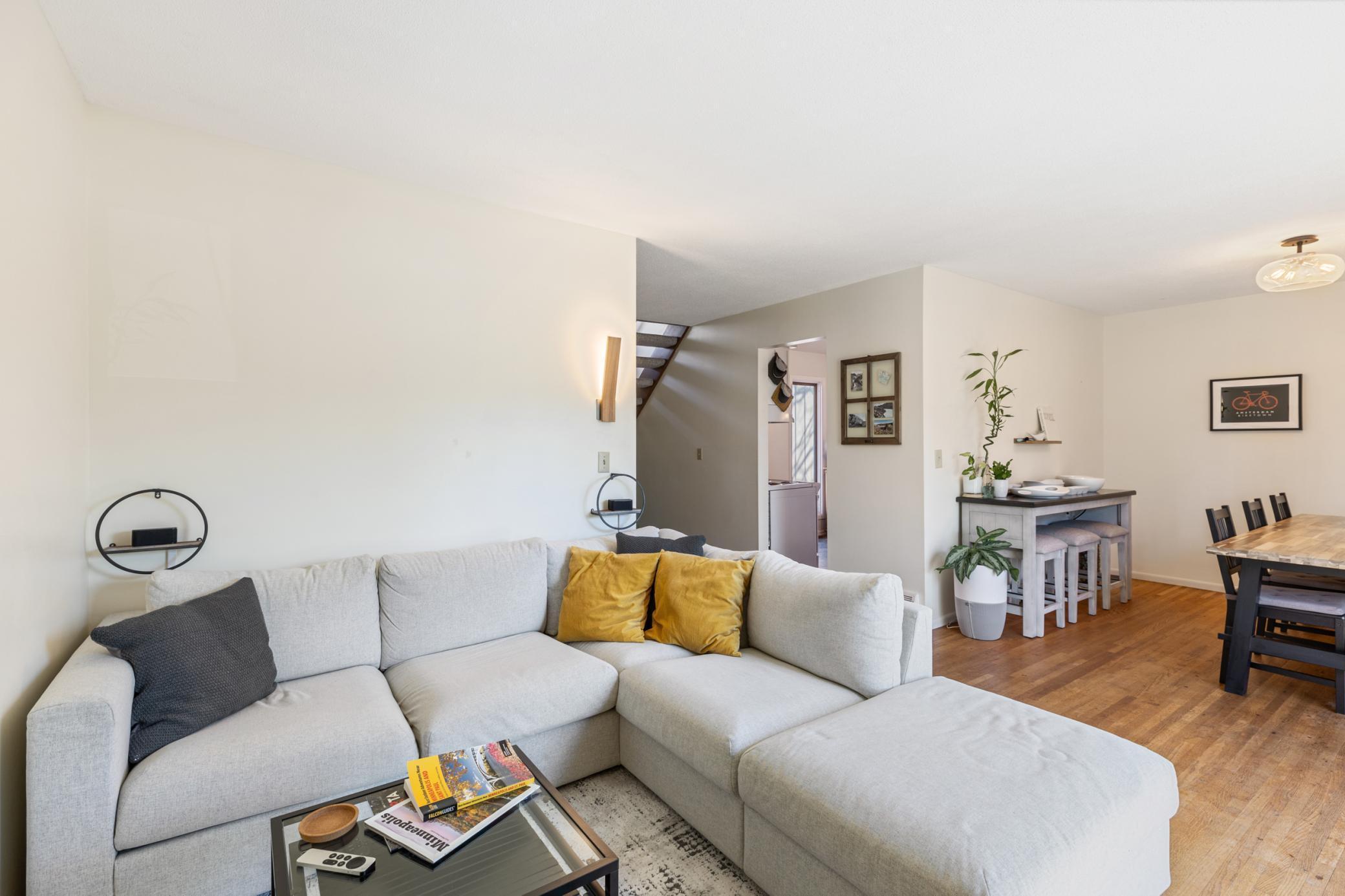358 E 44th Street