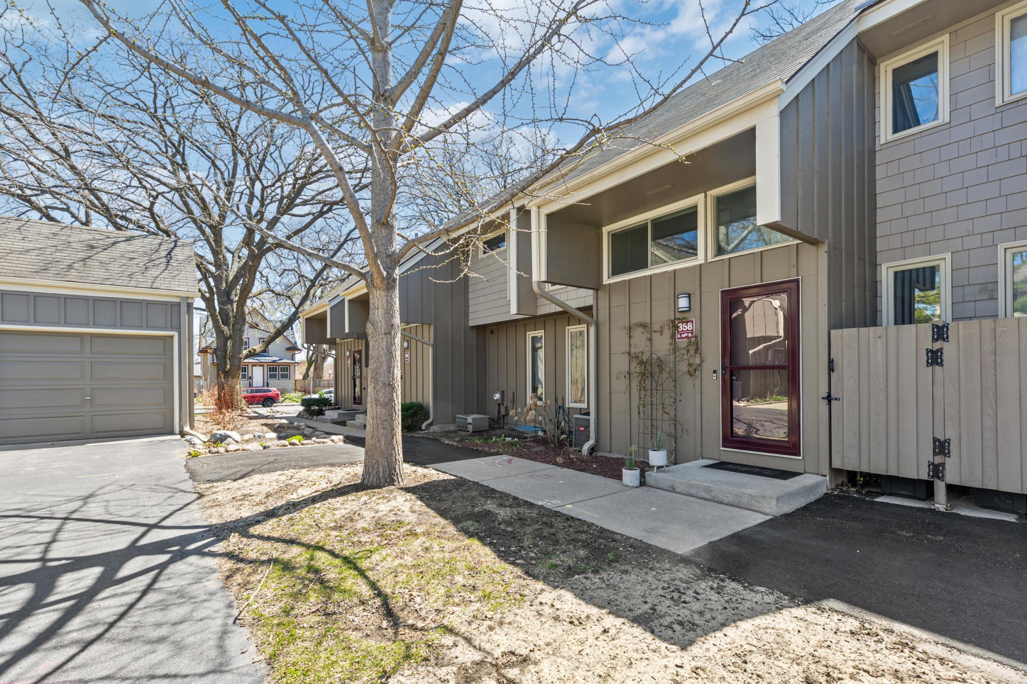 358 E 44th Street