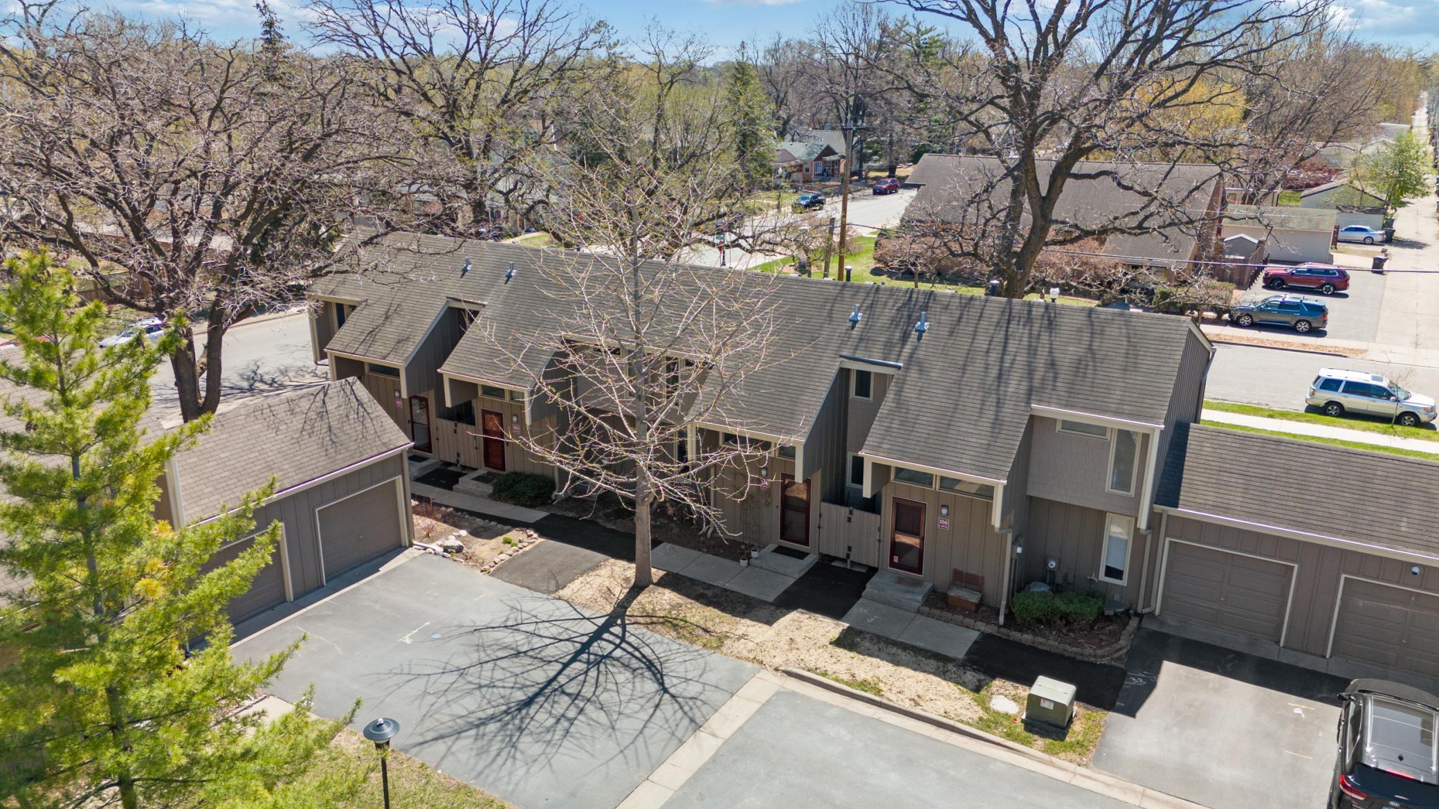 358 E 44th Street