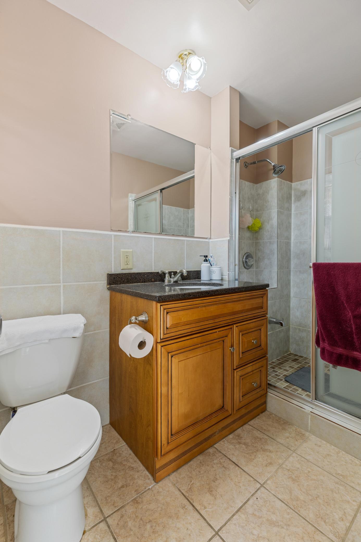 2735 Chisholm Avenue