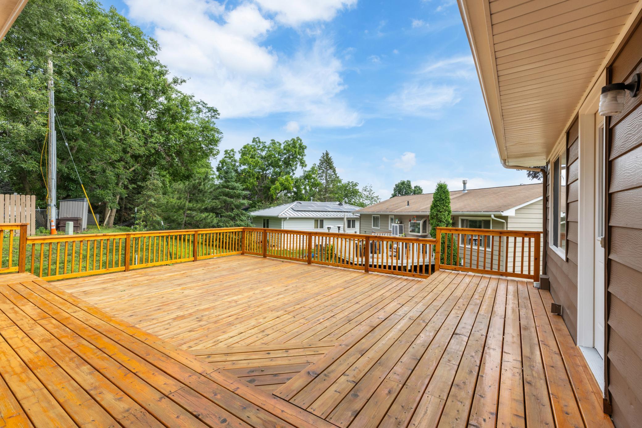 2735 Chisholm Avenue