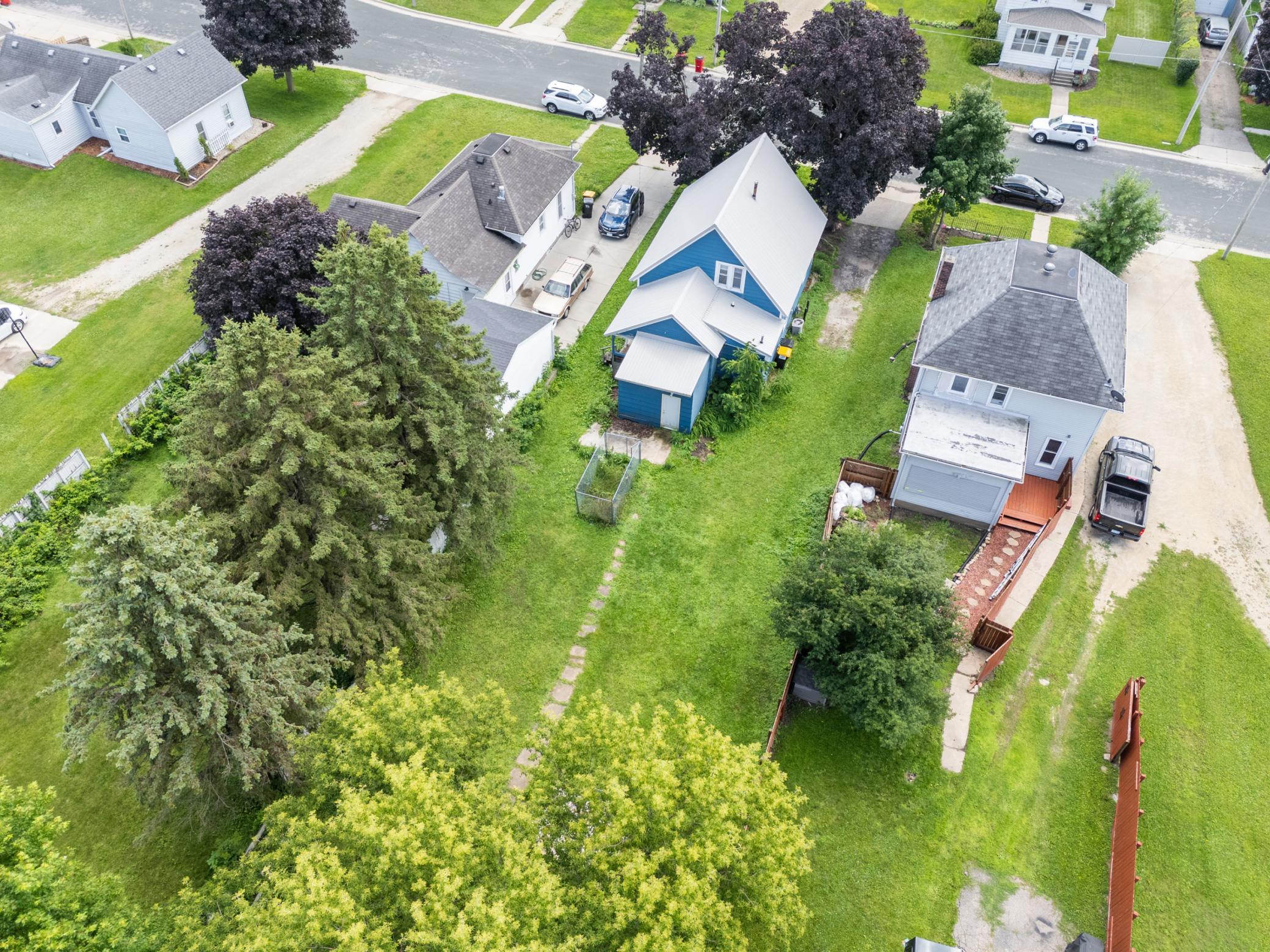 109 5th Street NE