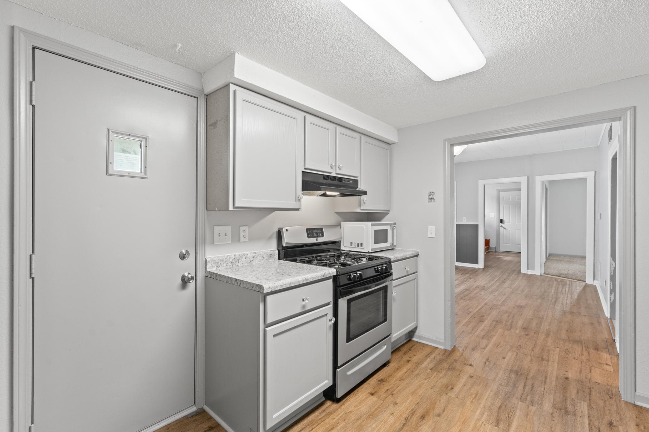 109 5th Street NE