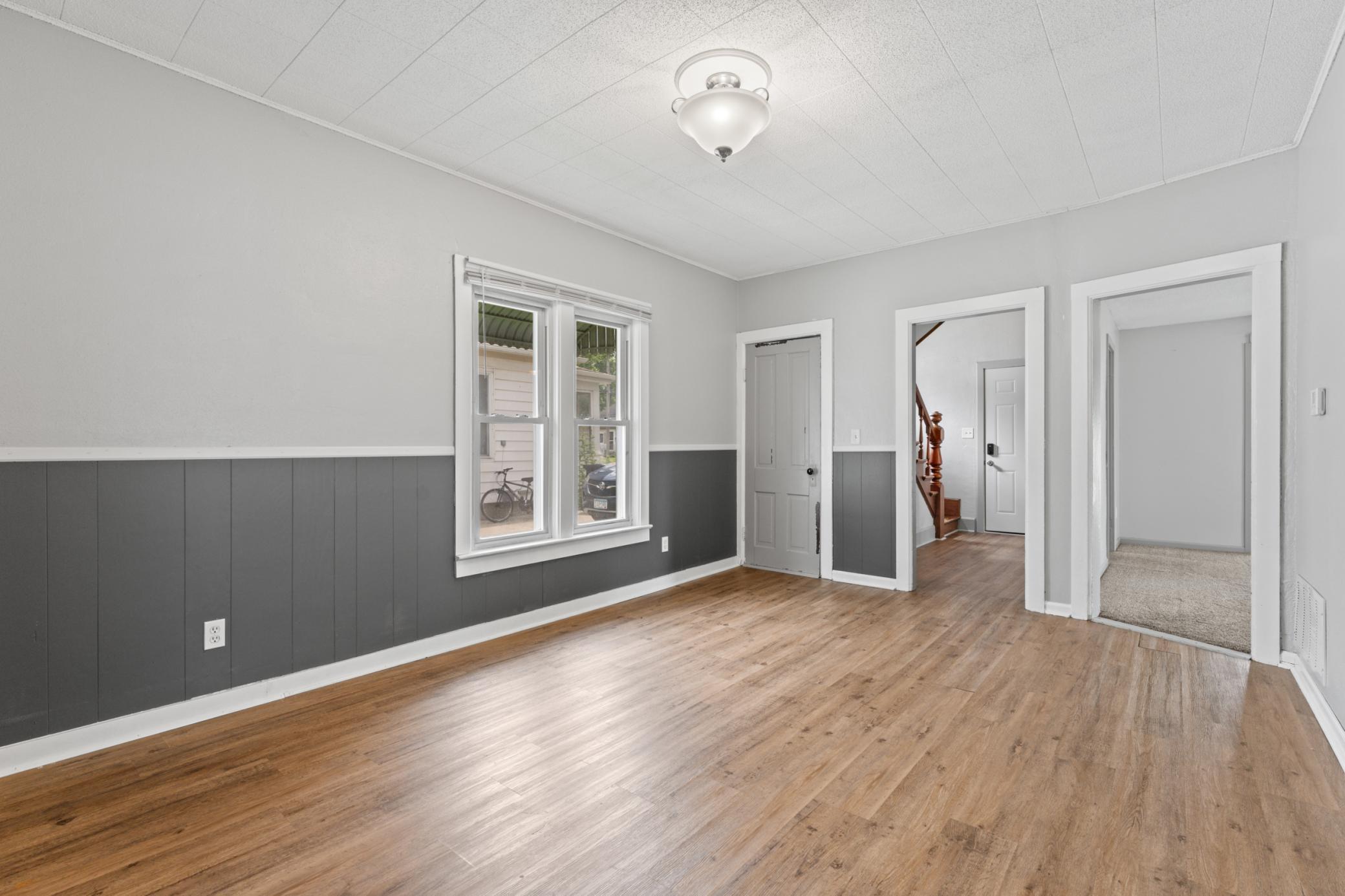 109 5th Street NE