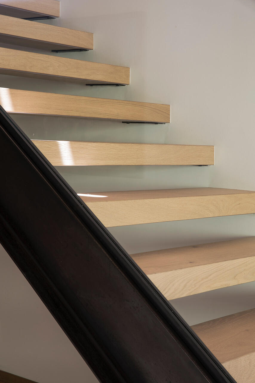 653 E Pandora Avenue