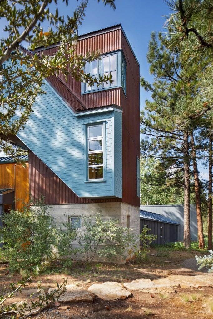 3400 Pennisula Drive