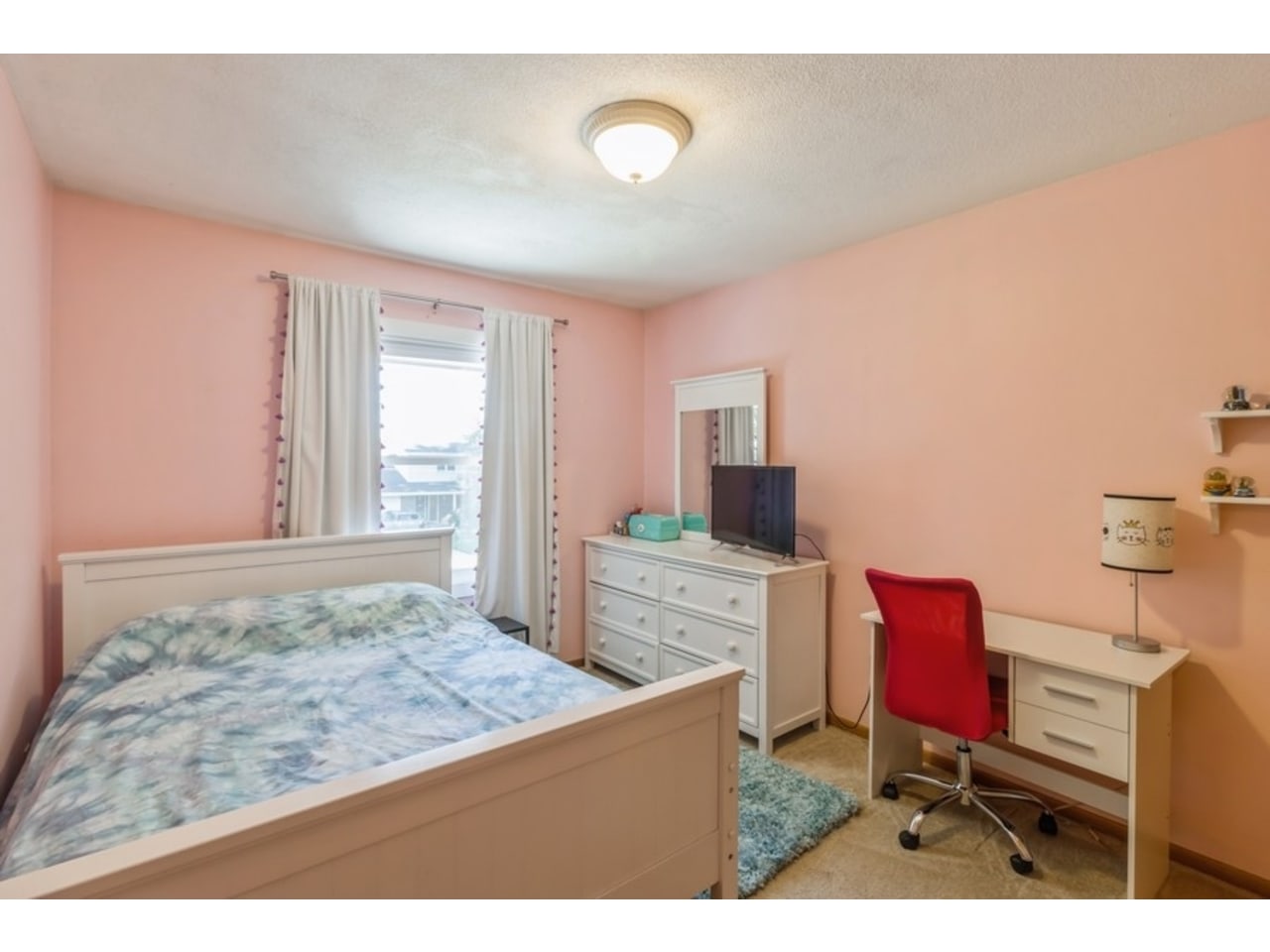 2914 Pleasant Street