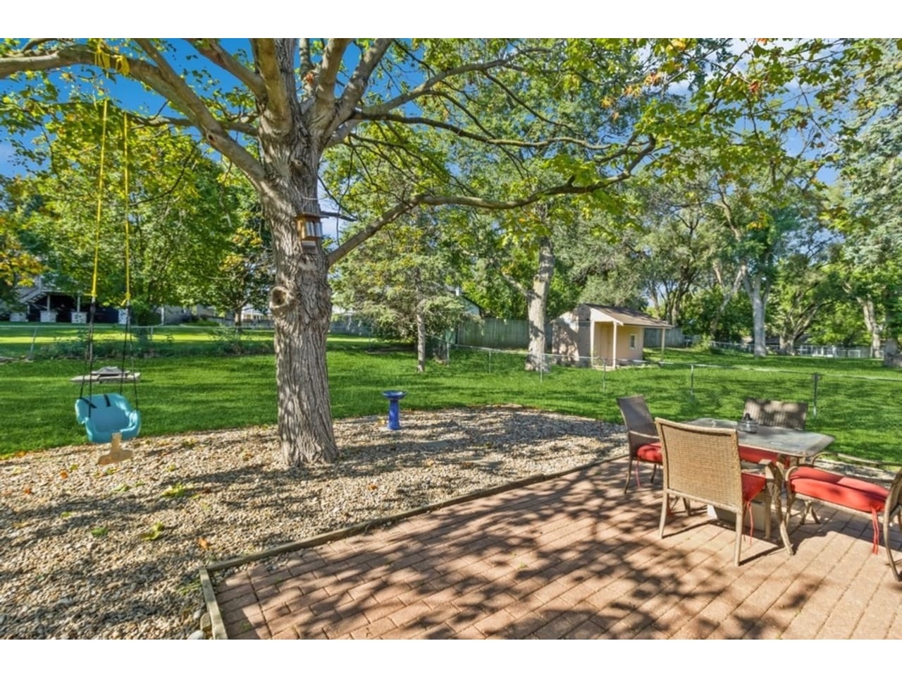 2914 Pleasant Street