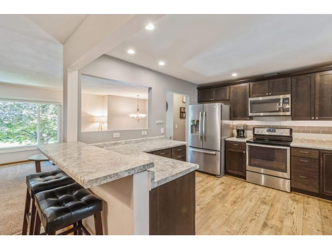 2914 Pleasant Street