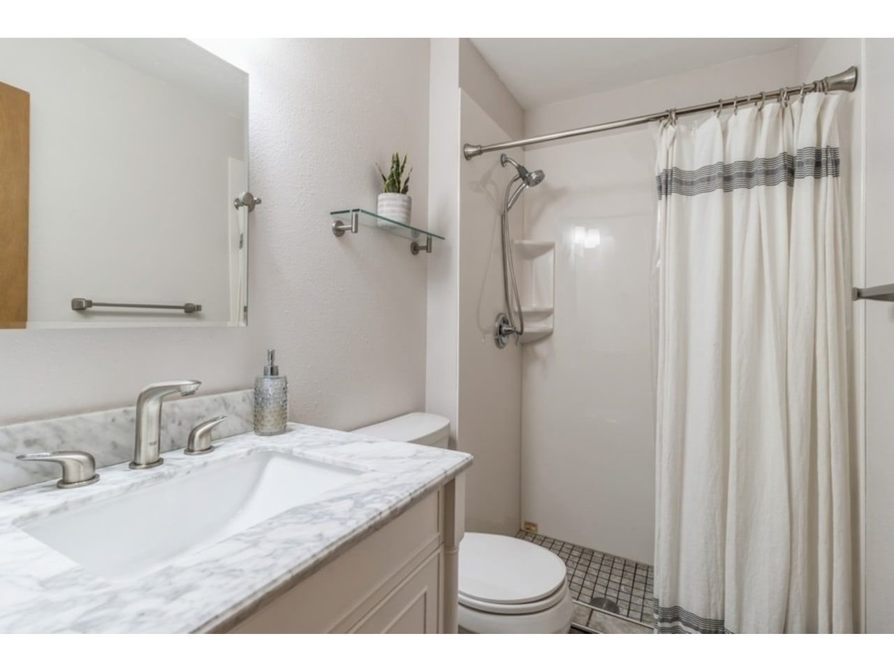 2914 Pleasant Street