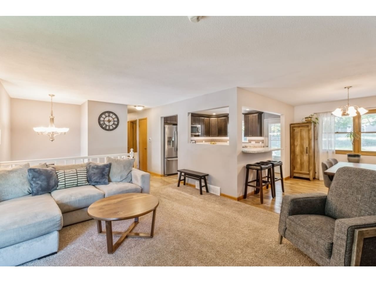 2914 Pleasant Street