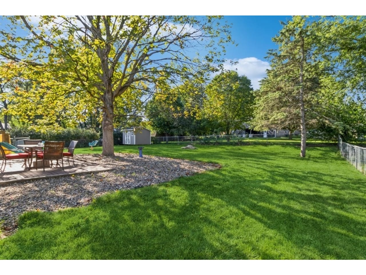 2914 Pleasant Street