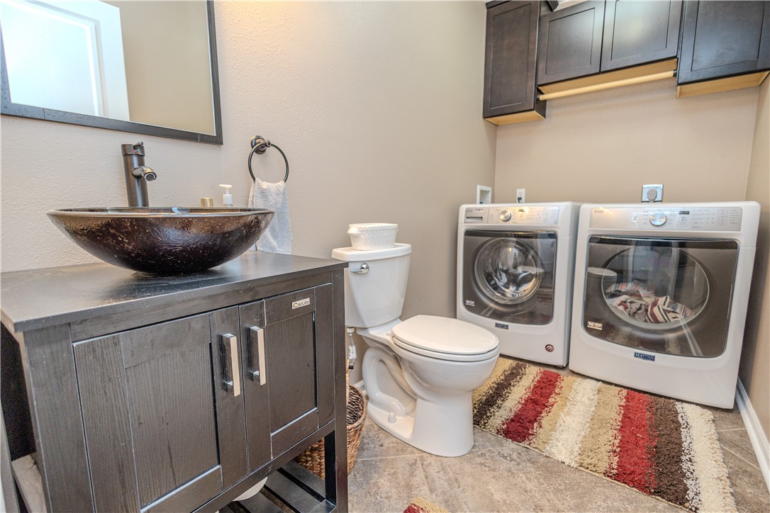 105 SE Crabapple Drive