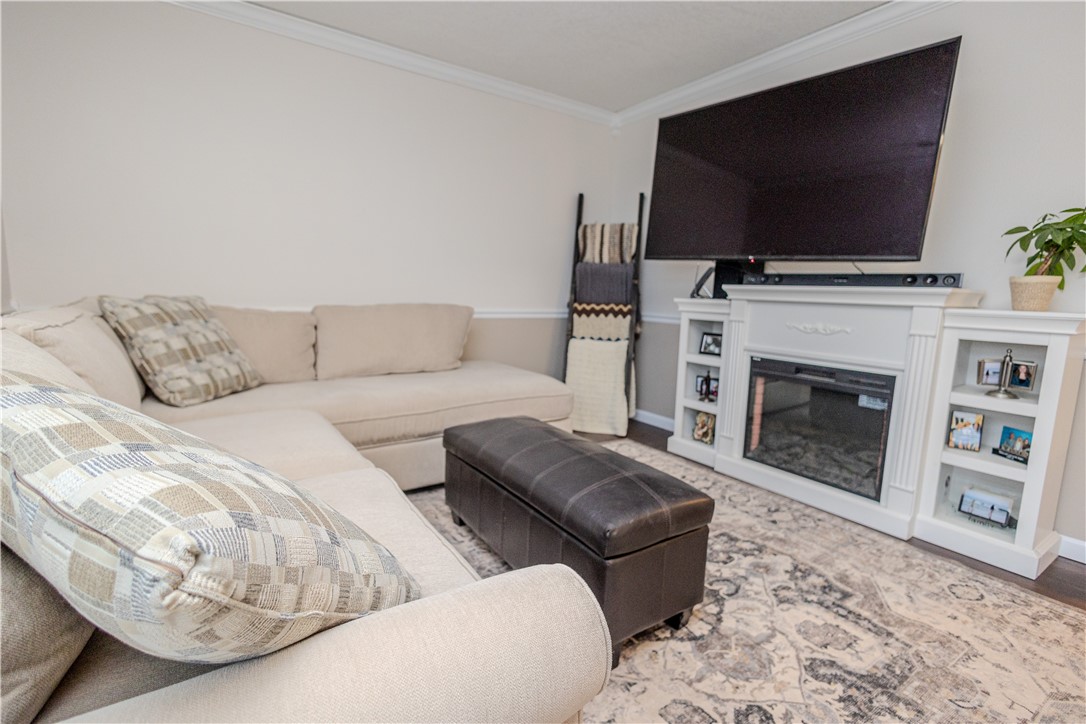 105 SE Crabapple Drive