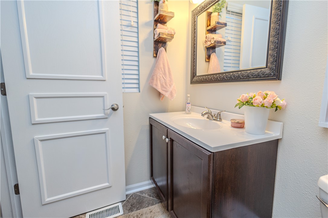 105 SE Crabapple Drive