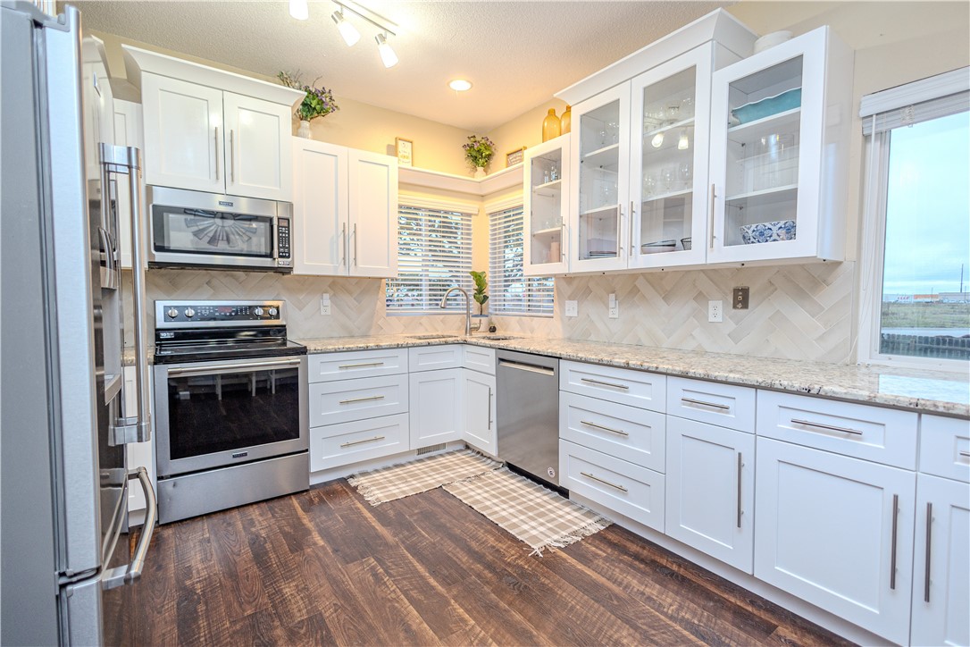 105 SE Crabapple Drive