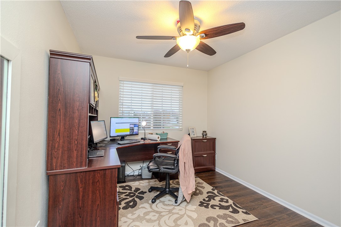 105 SE Crabapple Drive