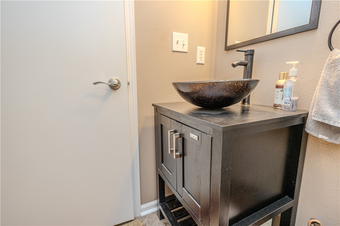 105 SE Crabapple Drive