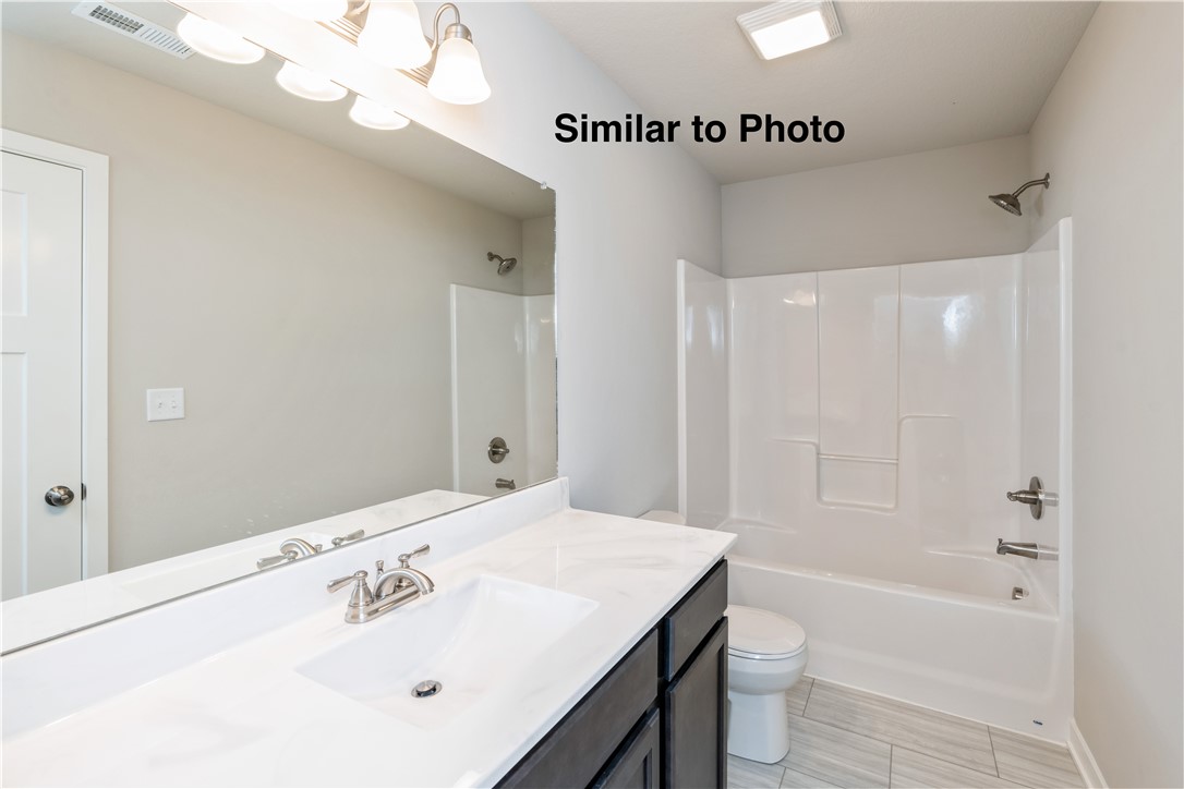 470 NW Compass Avenue