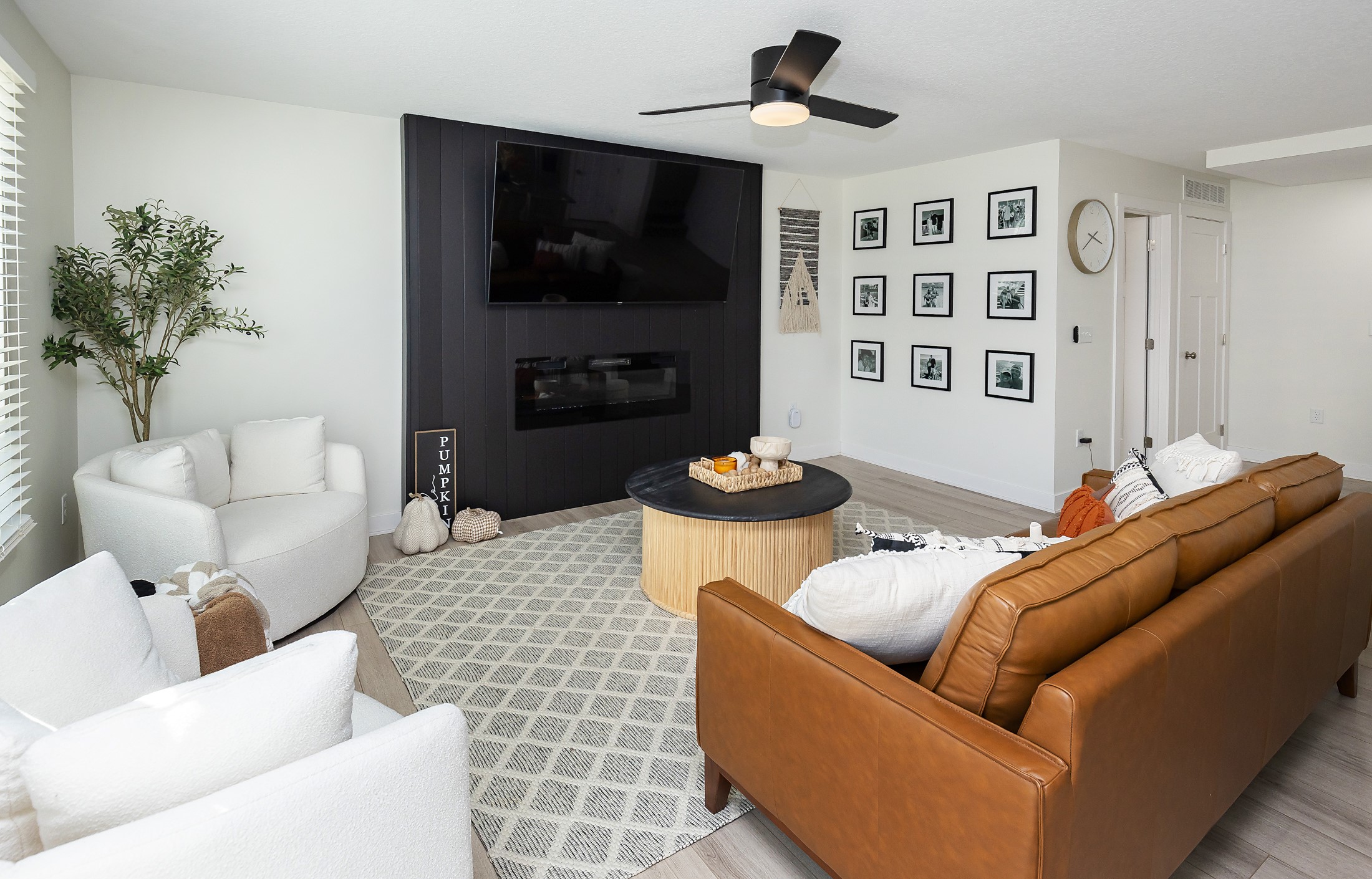 2726 NW Kate Shelley Lane