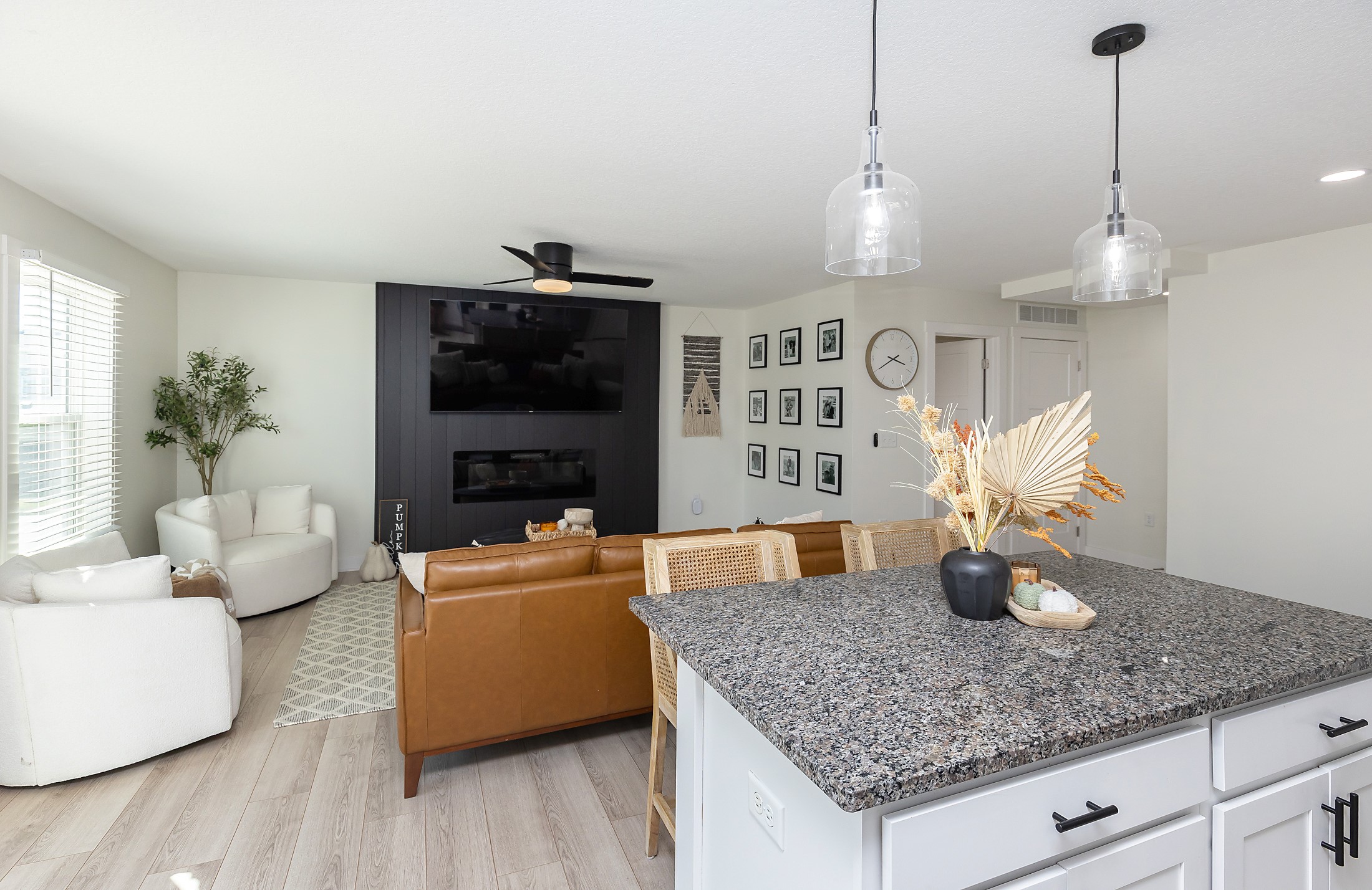 2726 NW Kate Shelley Lane