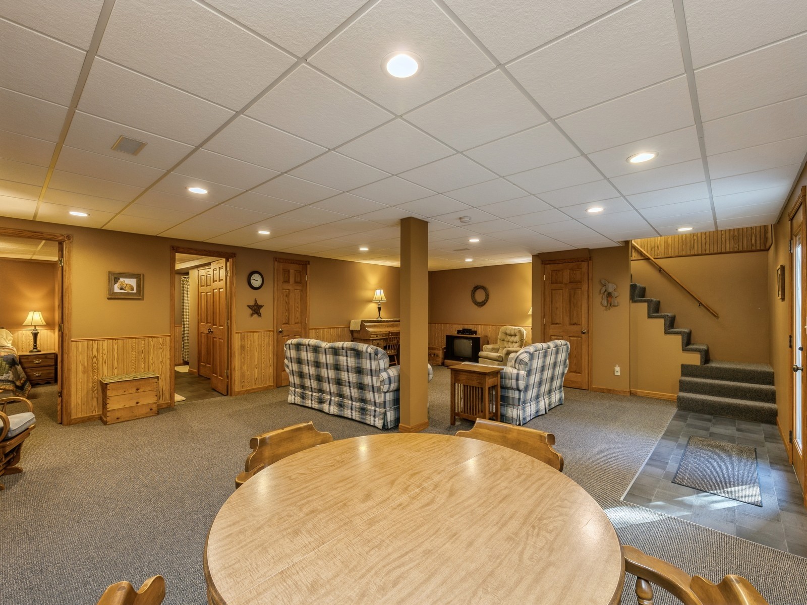 8350 E 92nd Street S