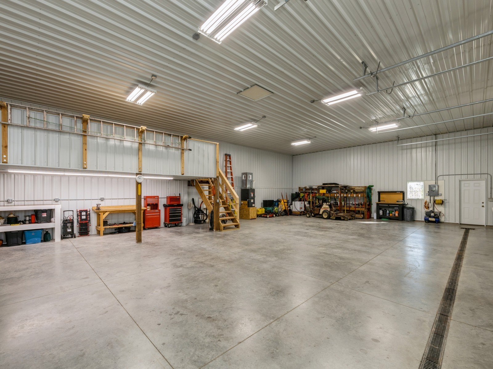 8350 E 92nd Street S