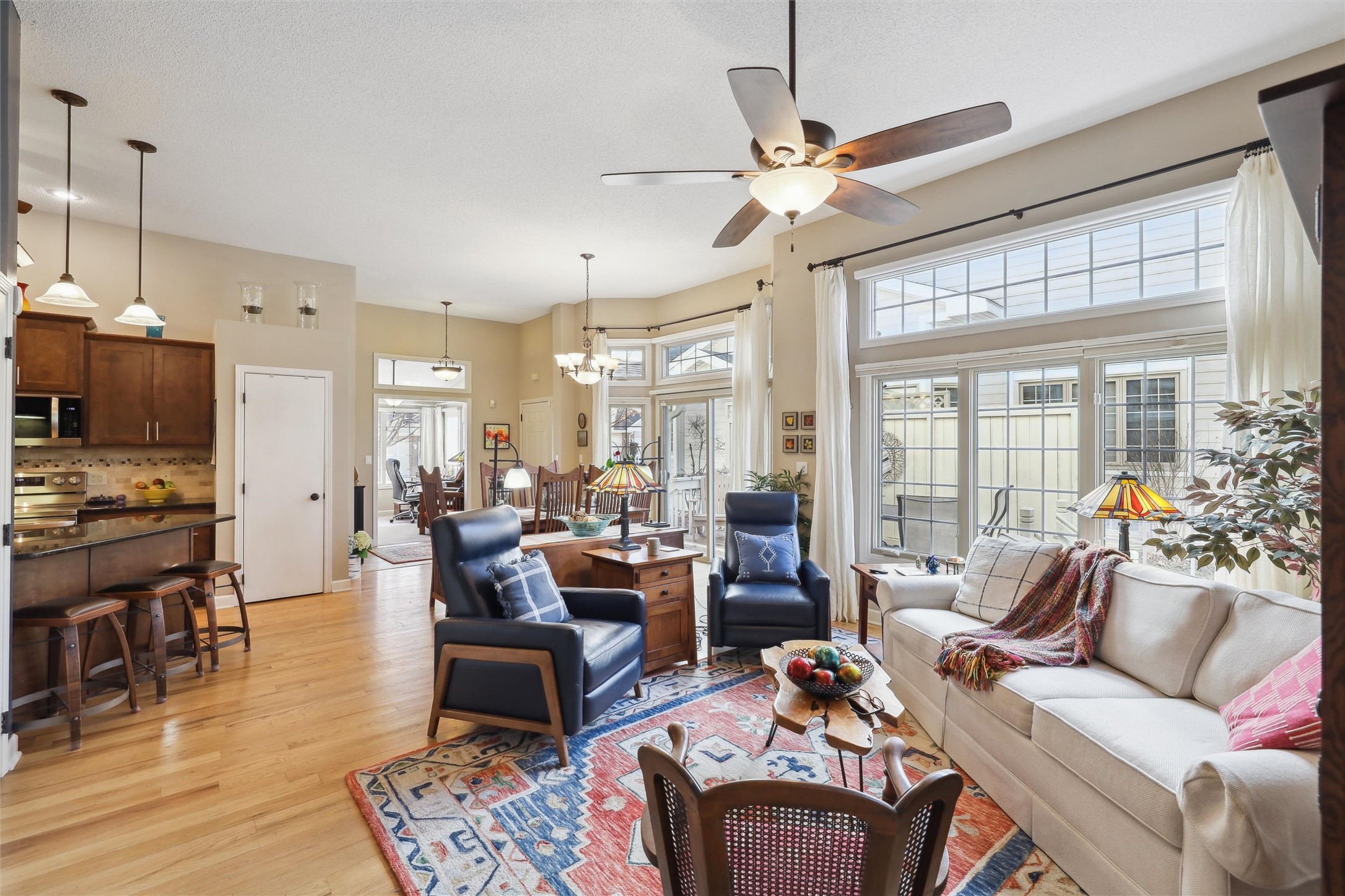 4400 Ep True Parkway 42