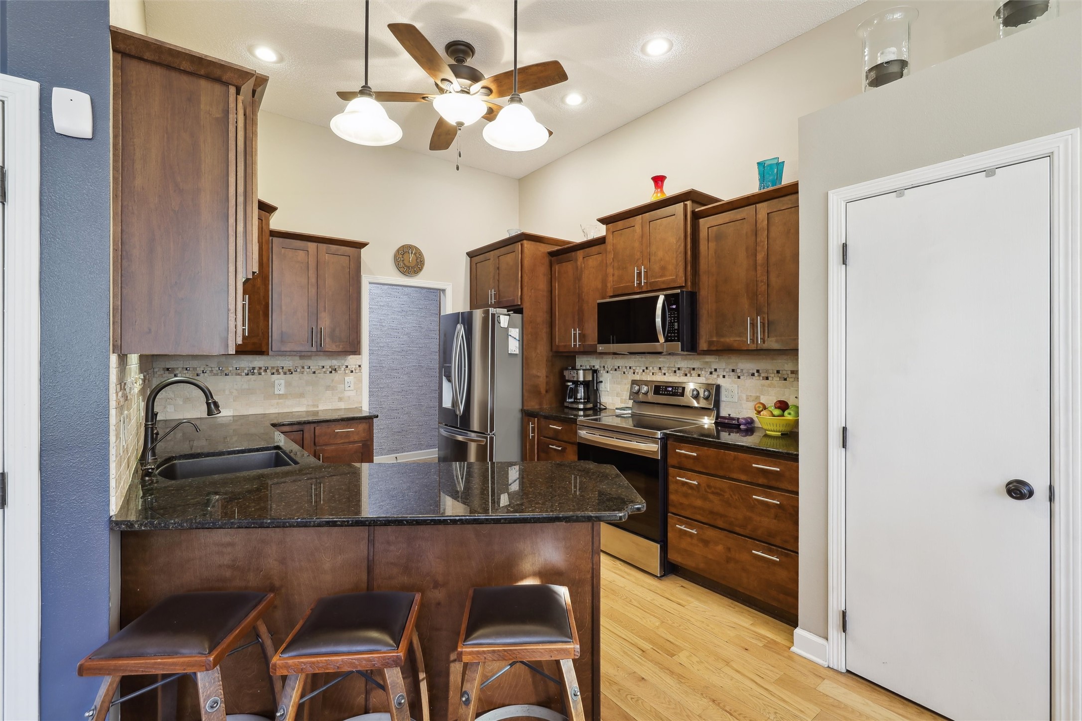 4400 Ep True Parkway 42