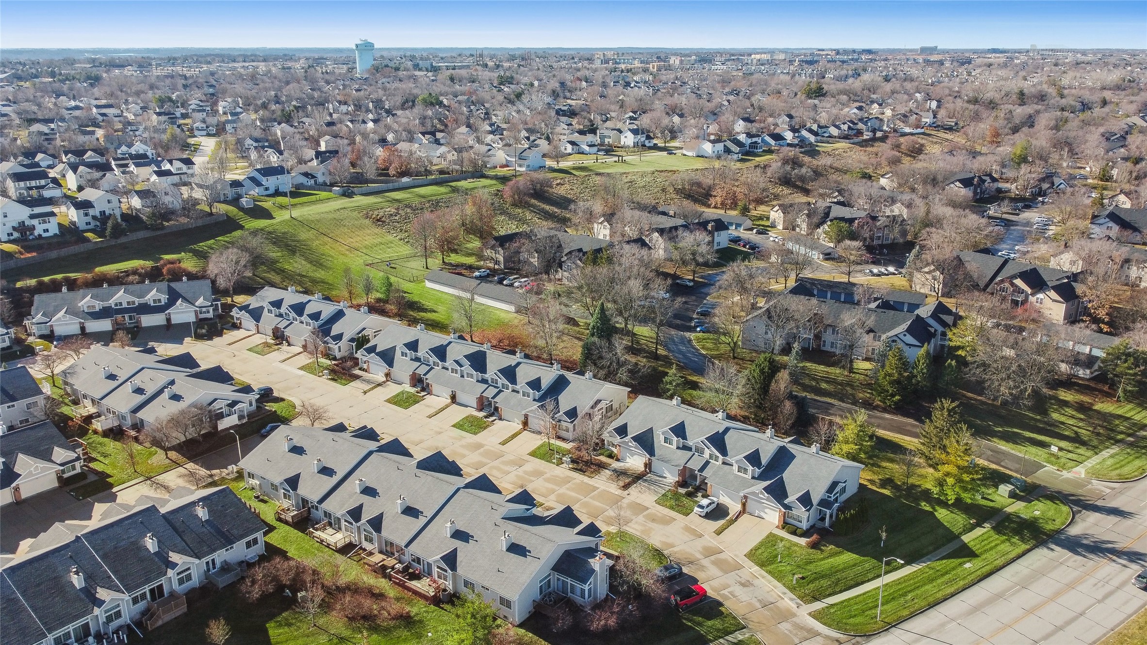 4400 Ep True Parkway 42