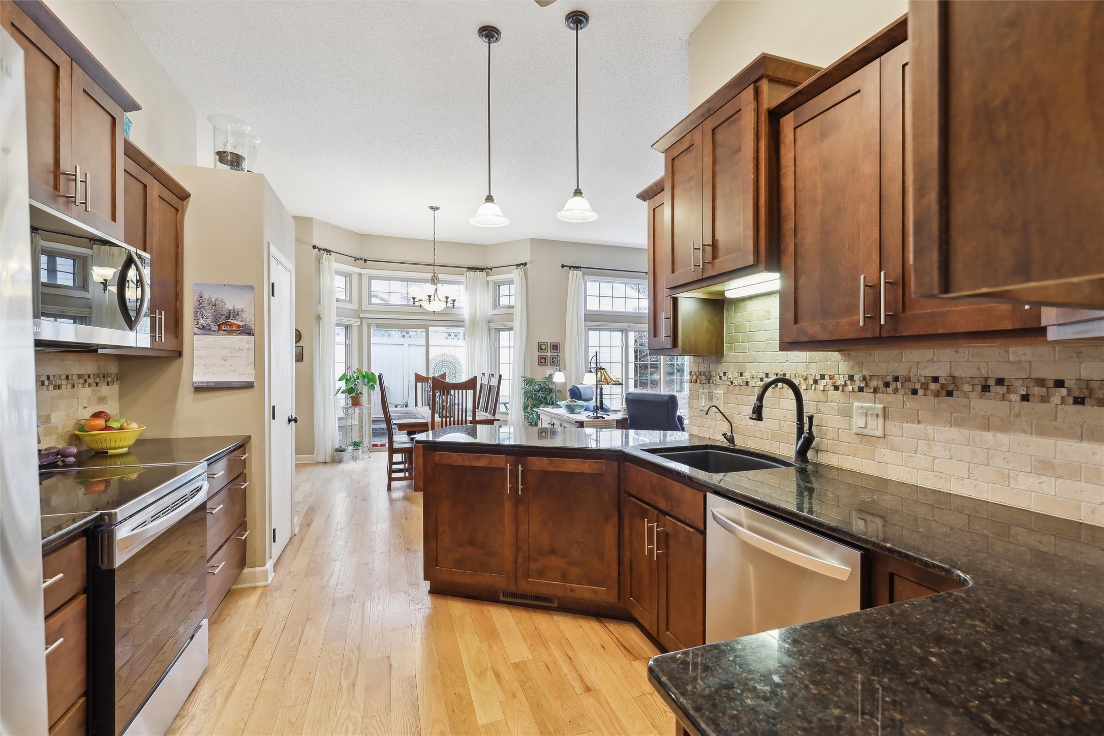 4400 Ep True Parkway 42