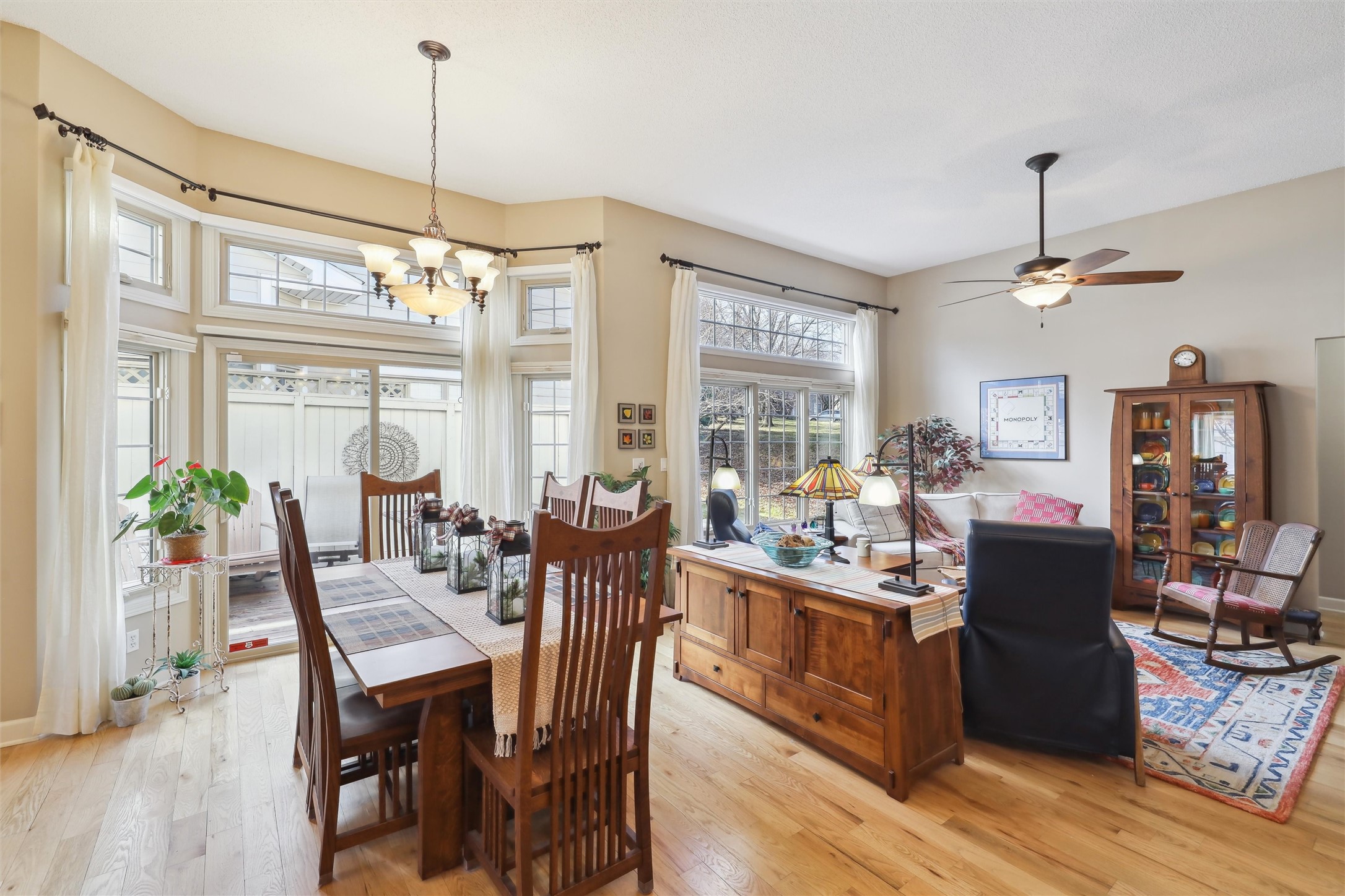 4400 Ep True Parkway 42