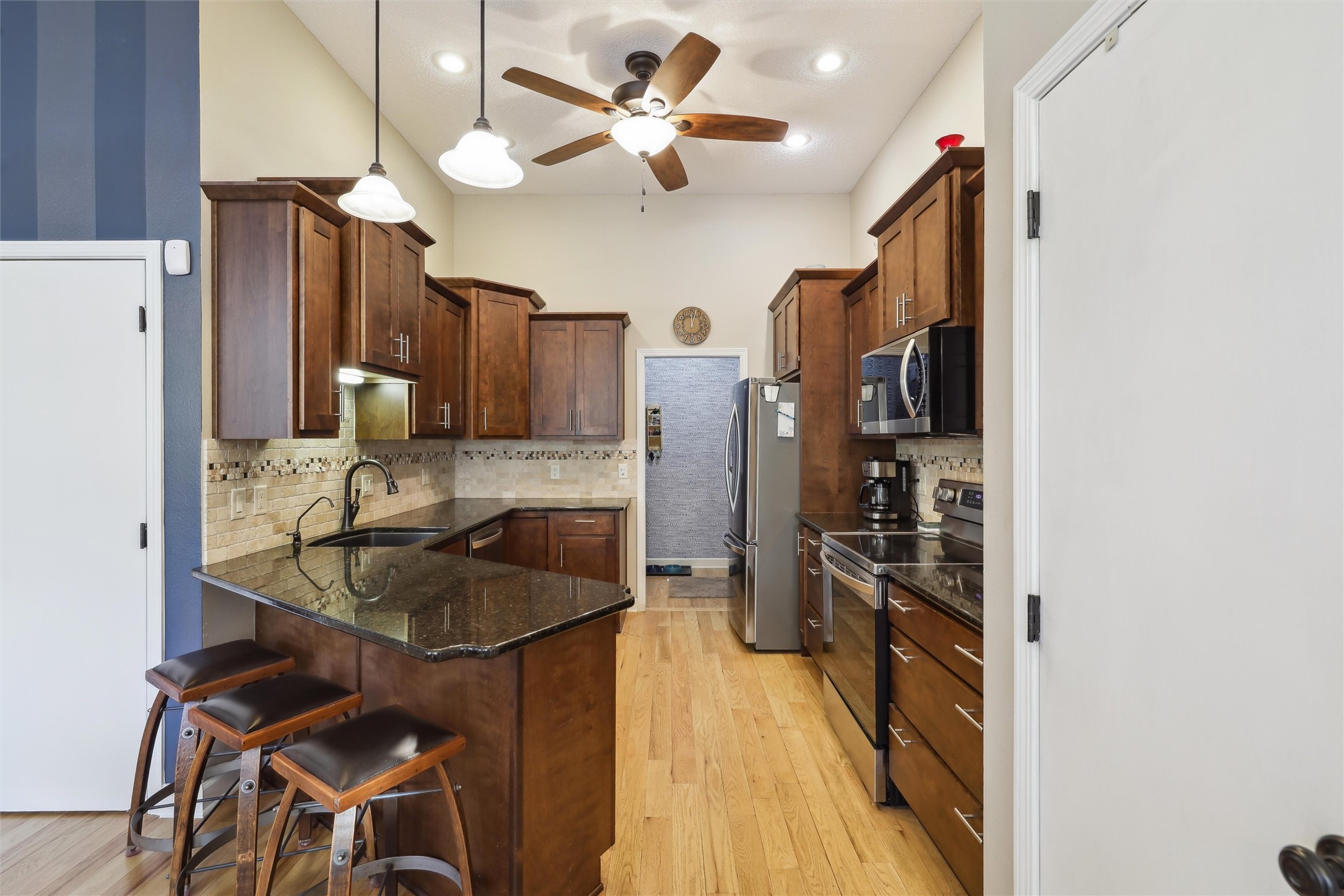 4400 Ep True Parkway 42