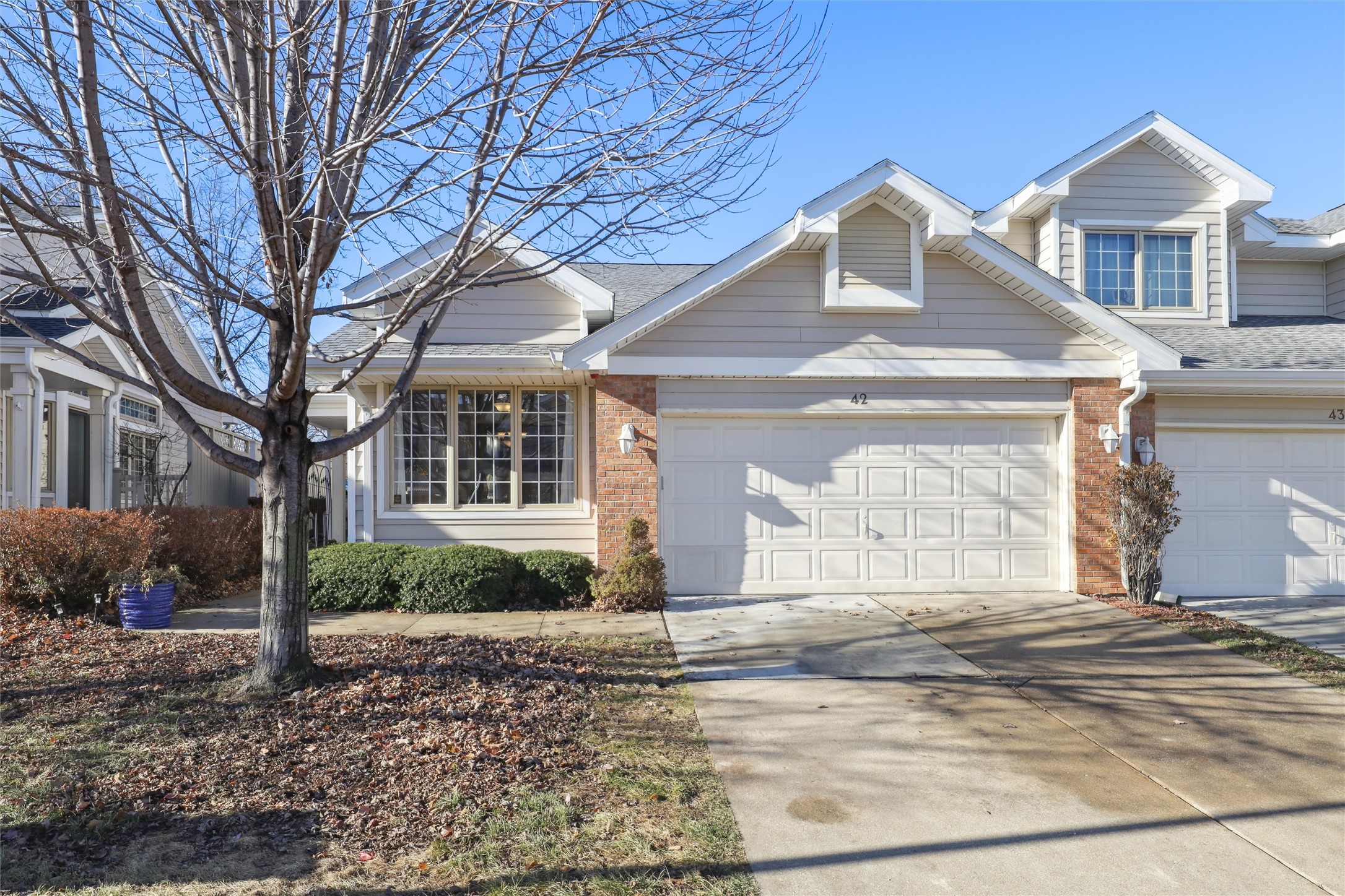 4400 Ep True Parkway 42