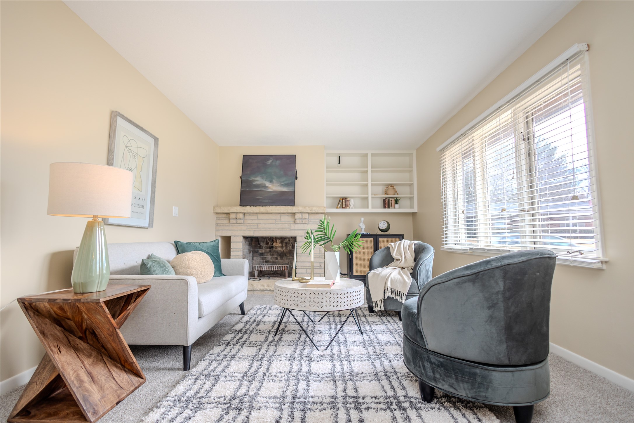 7005 Bellaire Avenue